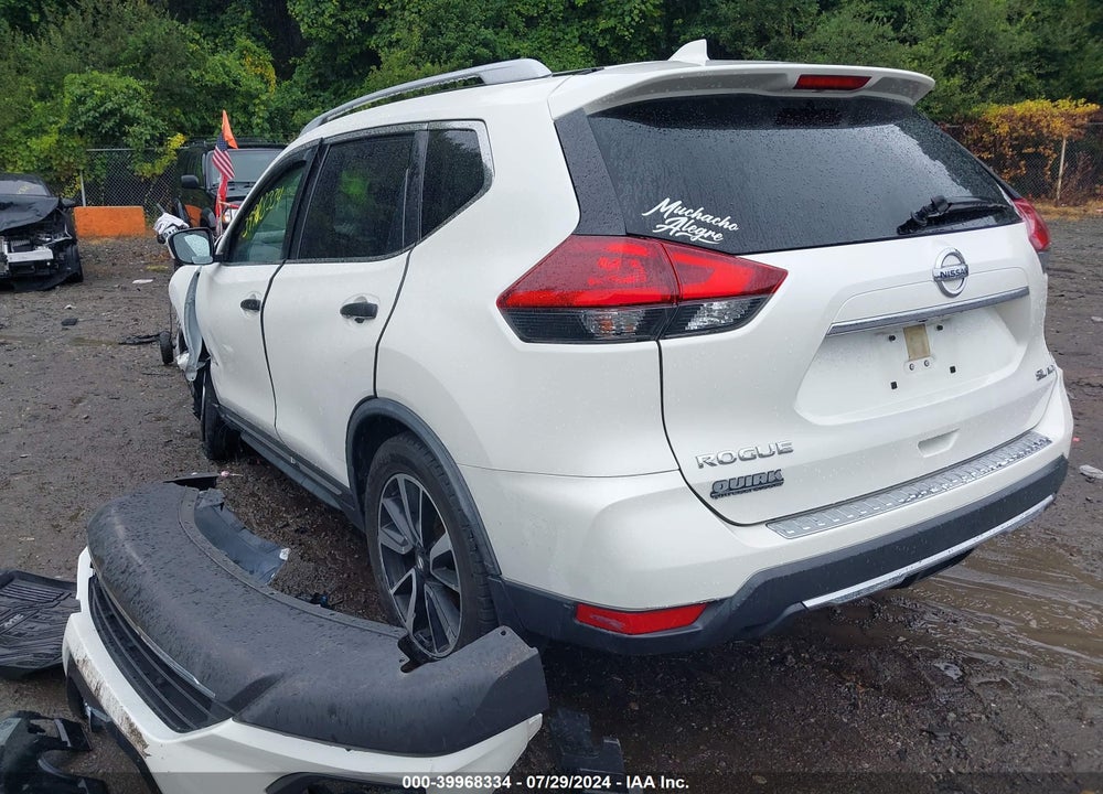 2018 NISSAN ROGUE SL VIN: JN8AT2MV4JW316002