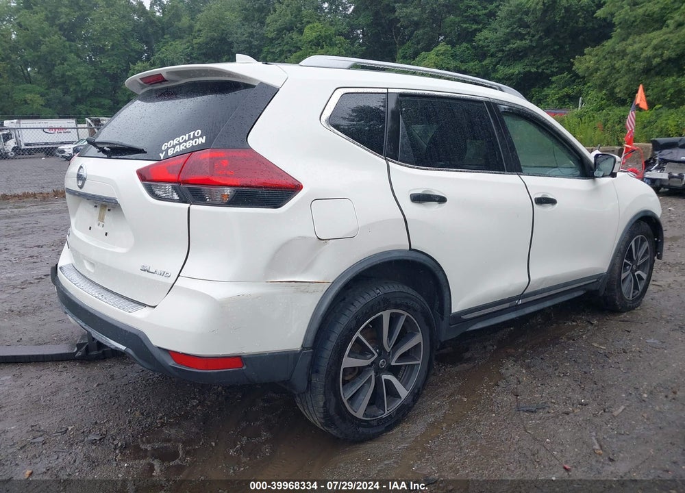 2018 NISSAN ROGUE SL VIN: JN8AT2MV4JW316002