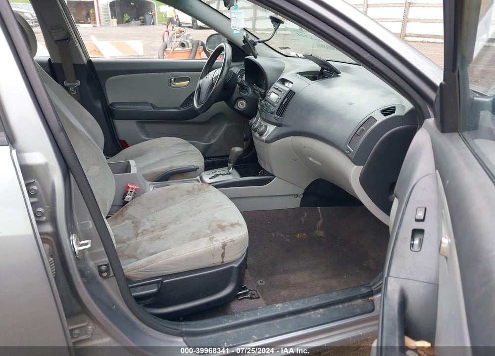 2010 HYUNDAI ELANTRA GLS VIN: KMHDU4AD0AU193500
