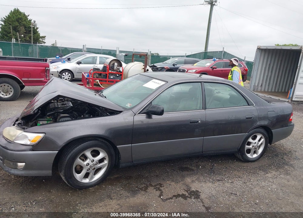 2001 LEXUS ES 300 VIN: JT8BF28G910292736