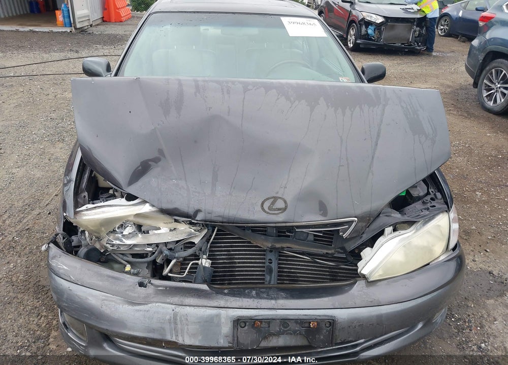 2001 LEXUS ES 300 VIN: JT8BF28G910292736