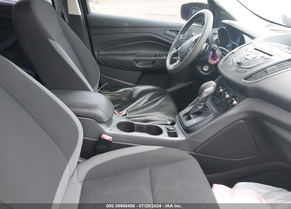 2013 FORD ESCAPE S VIN: 1FMCU0F77DUB45021