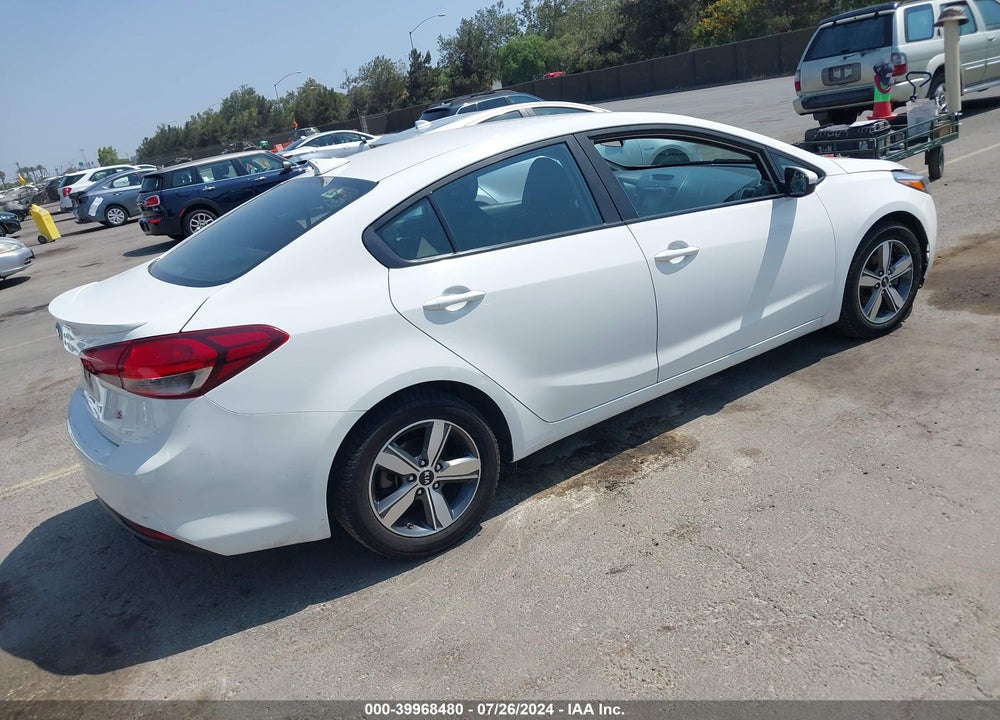 2018 KIA FORTE VIN: 3KPFL4A75JE278177