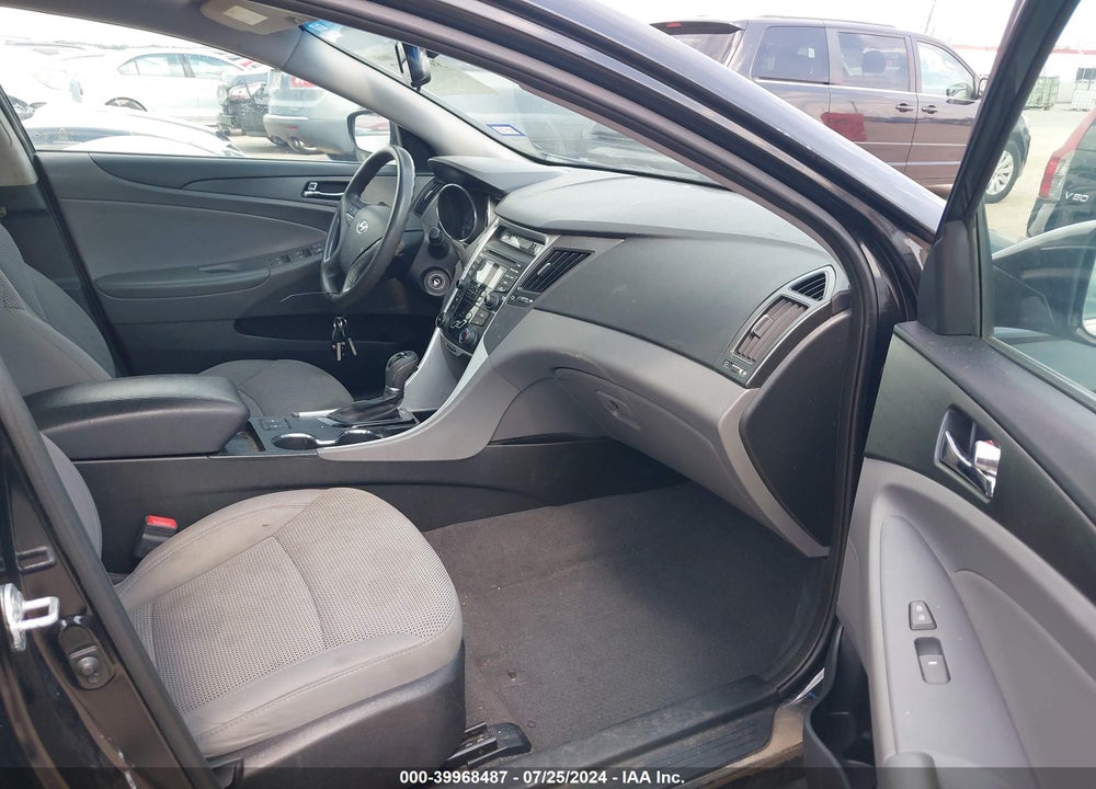 2013 HYUNDAI SONATA GLS VIN: 5NPEB4AC9DH754538