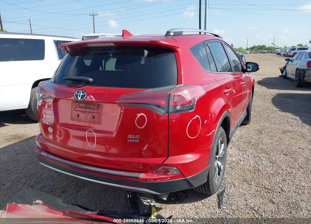2017 TOYOTA RAV4 XLE VIN: 2T3RFREV7HW666438