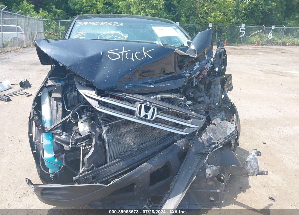 2013 HONDA CR-V LX VIN: 2HKRM4H36DH684045