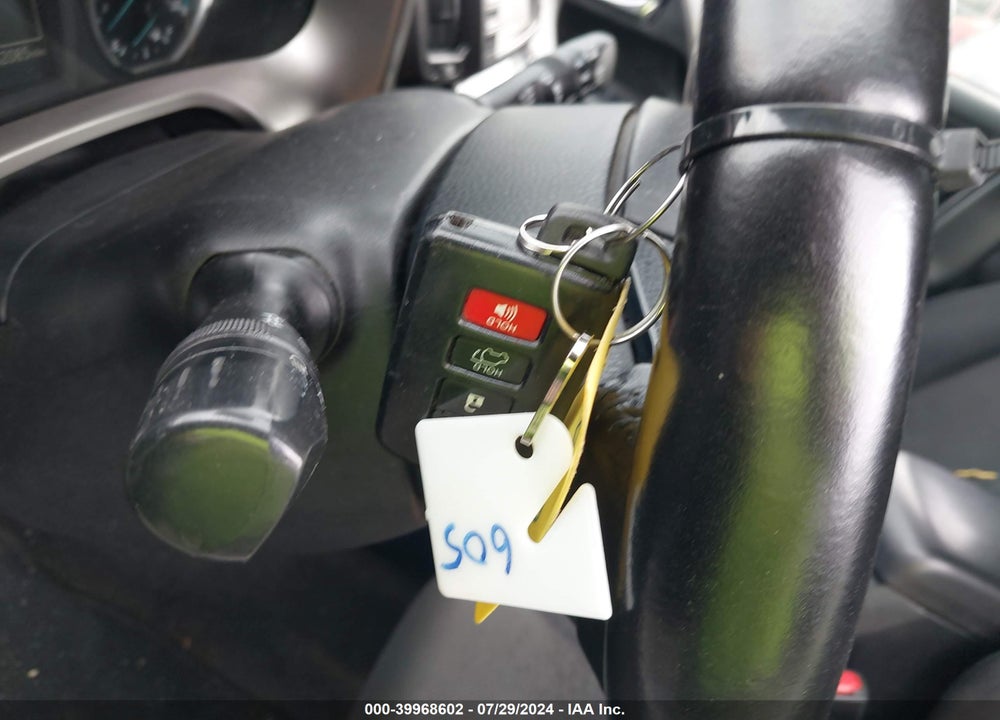 2016 TOYOTA RAV4 HYBRID XLE VIN: JTMRJREV6GD032631