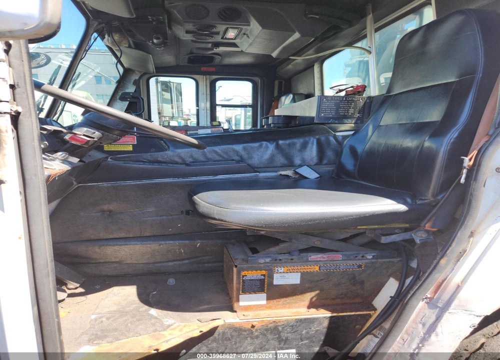 2012 MACK 600 LEU600 VIN: 1M2AU02C9CM006145