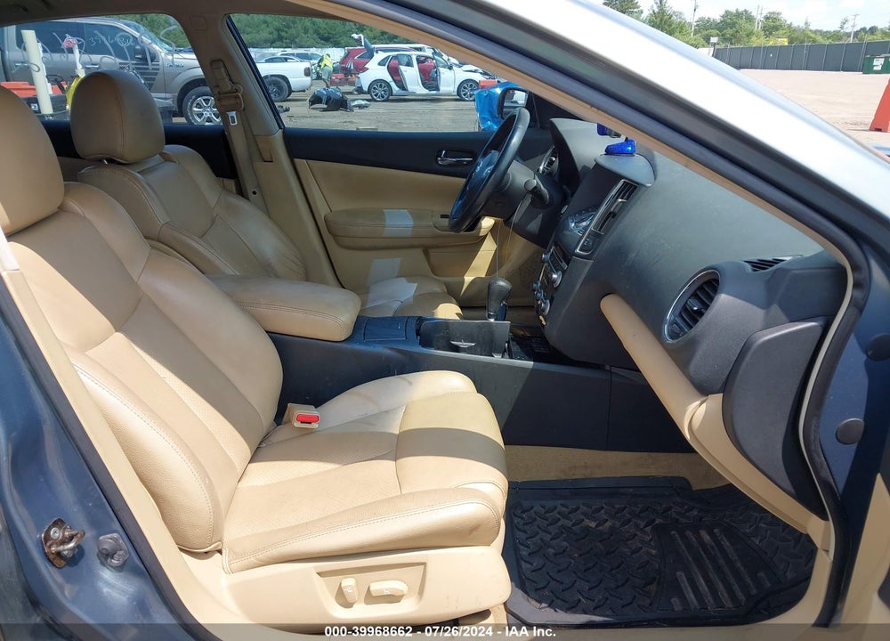 2010 NISSAN MAXIMA VIN: 1N4AA5AP8AC858283