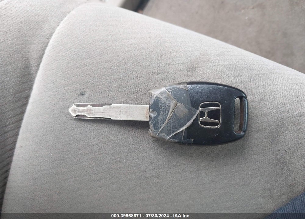 2011 HONDA CIVIC LX VIN: 2HGFA1F58BH506059
