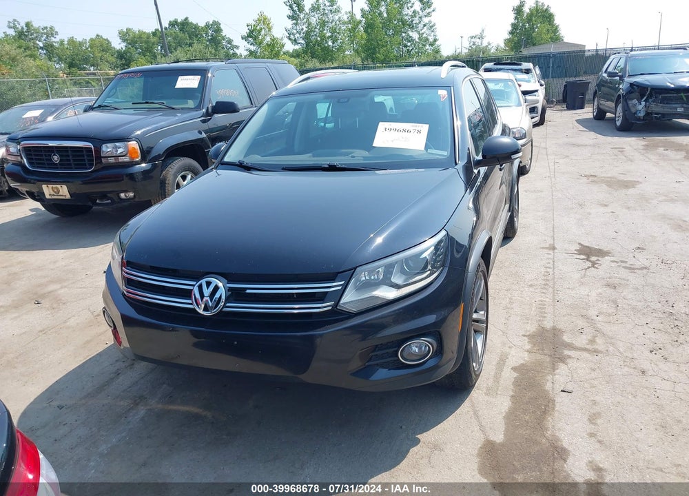 2017 VOLKSWAGEN TIGUAN 2.0T SPORT VIN: WVGUV7AX6HK007702