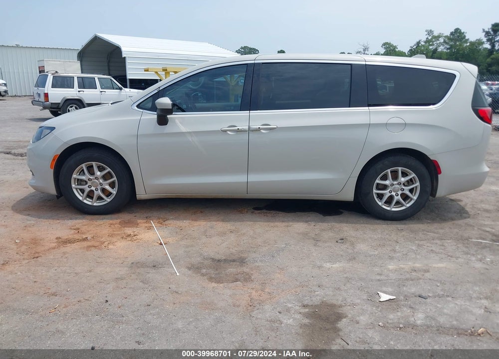 2017 CHRYSLER PACIFICA TOURING VIN: 2C4RC1DG2HR610009