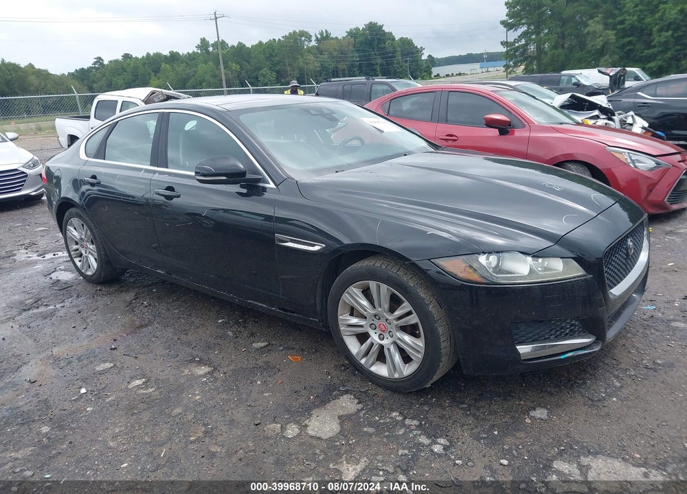 2017 JAGUAR XF 35T PREMIUM VIN: SAJBJ4BV7HCY41332