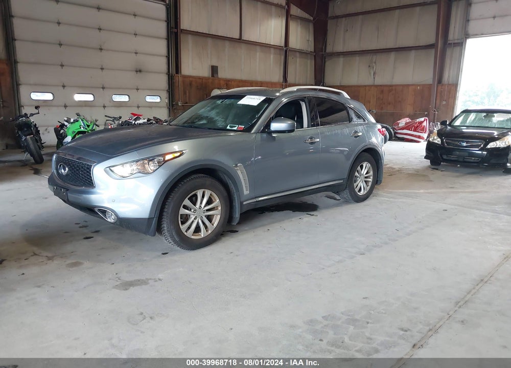 2017 INFINITI QX70 VIN: JN8CS1MW6HM413884