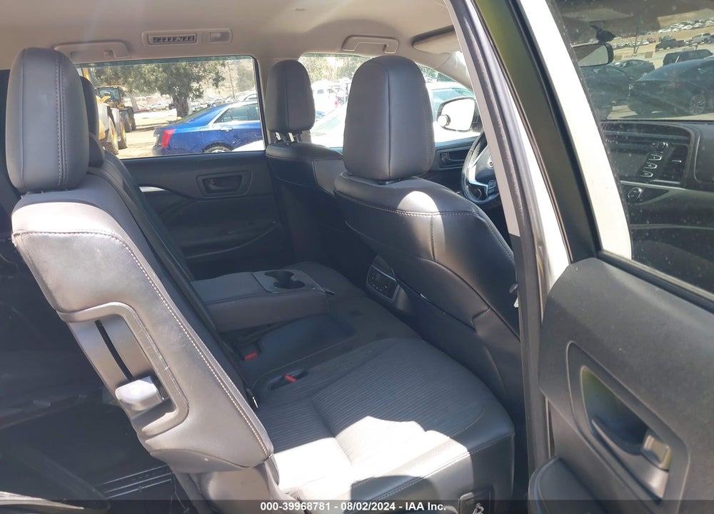 2015 TOYOTA HIGHLANDER LE PLUS V6 VIN: 5TDZKRFH7FS103554