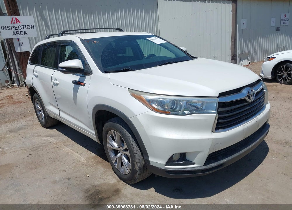 2015 TOYOTA HIGHLANDER LE PLUS V6 VIN: 5TDZKRFH7FS103554