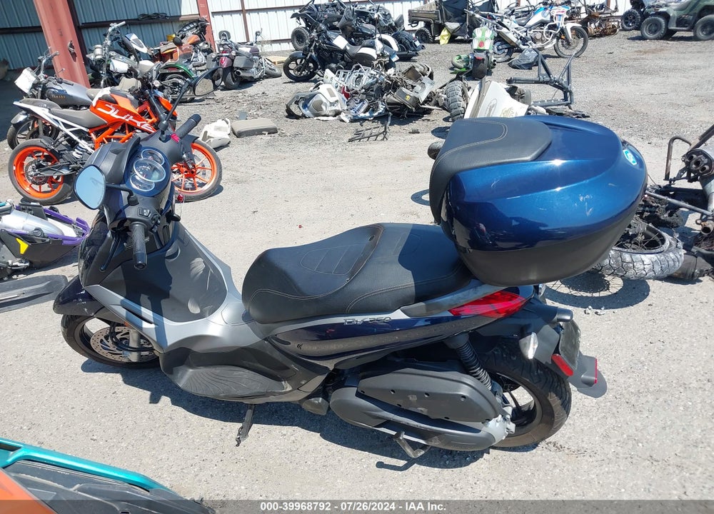 2014 PIAGGIO BV 350 VIN: ZAPM690T6E5002388
