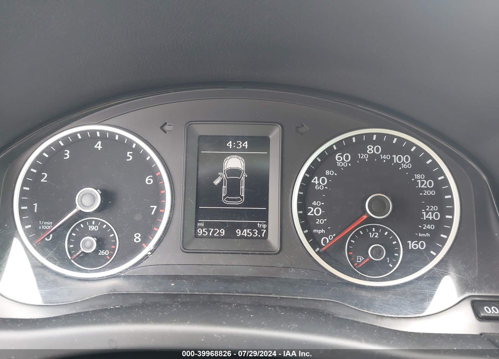2016 VOLKSWAGEN TIGUAN SE VIN: WVGBV7AX4GW580385