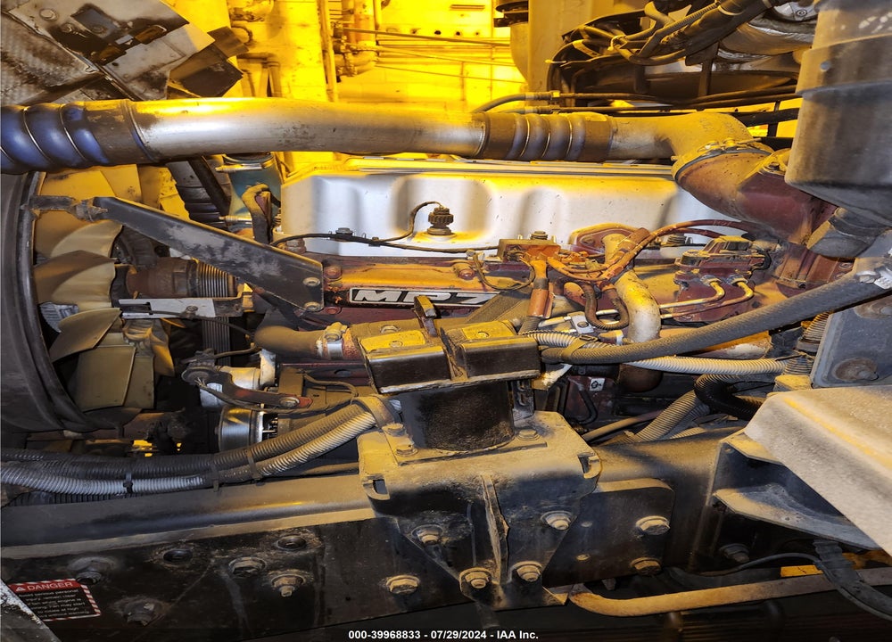 2016 MACK 600 LEU600 VIN: 1M2AU02C0GM010316