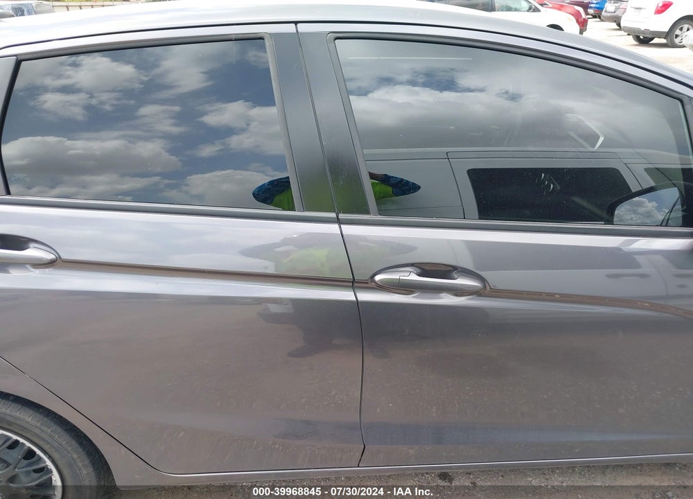 2020 HONDA FIT LX VIN: 3HGGK5H4XLM707400