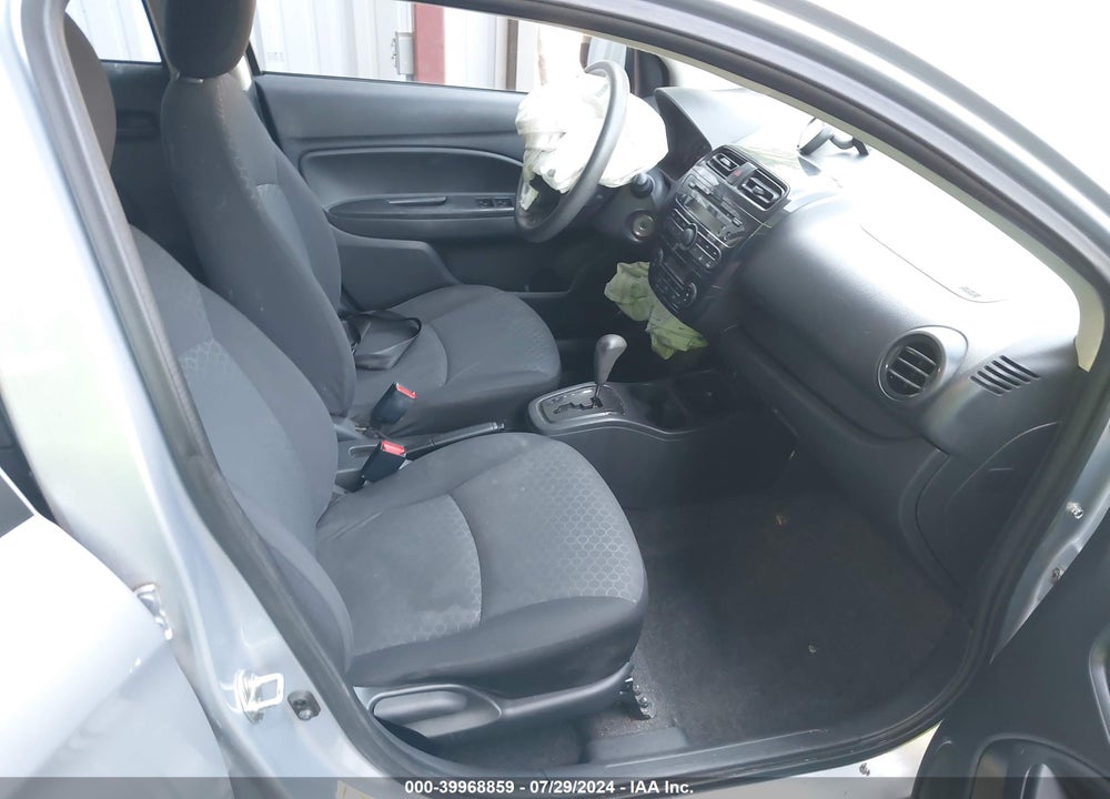 2015 MITSUBISHI MIRAGE DE VIN: ML32A3HJ9FH003125