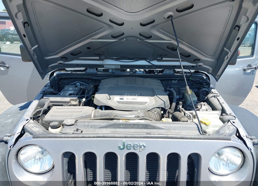 2014 JEEP WRANGLER UNLIMITED SPORT VIN: 1C4BJWDG9EL116111