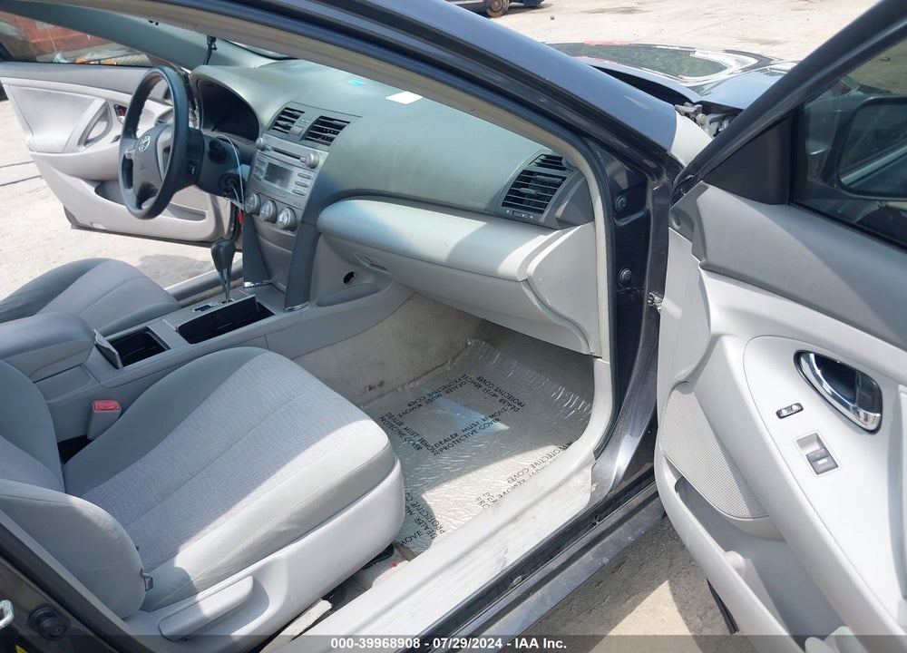 2010 TOYOTA CAMRY LE VIN: 4T1BF3EK2AU018850
