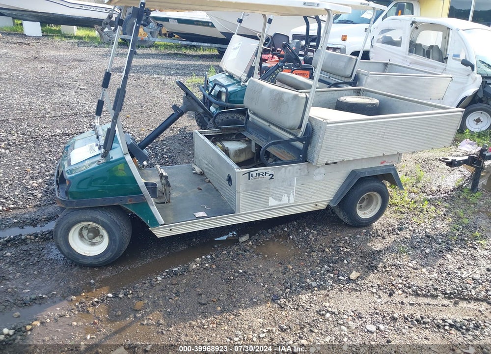 2010 CLUB CAR GOLF CART VIN: RG1024-106439