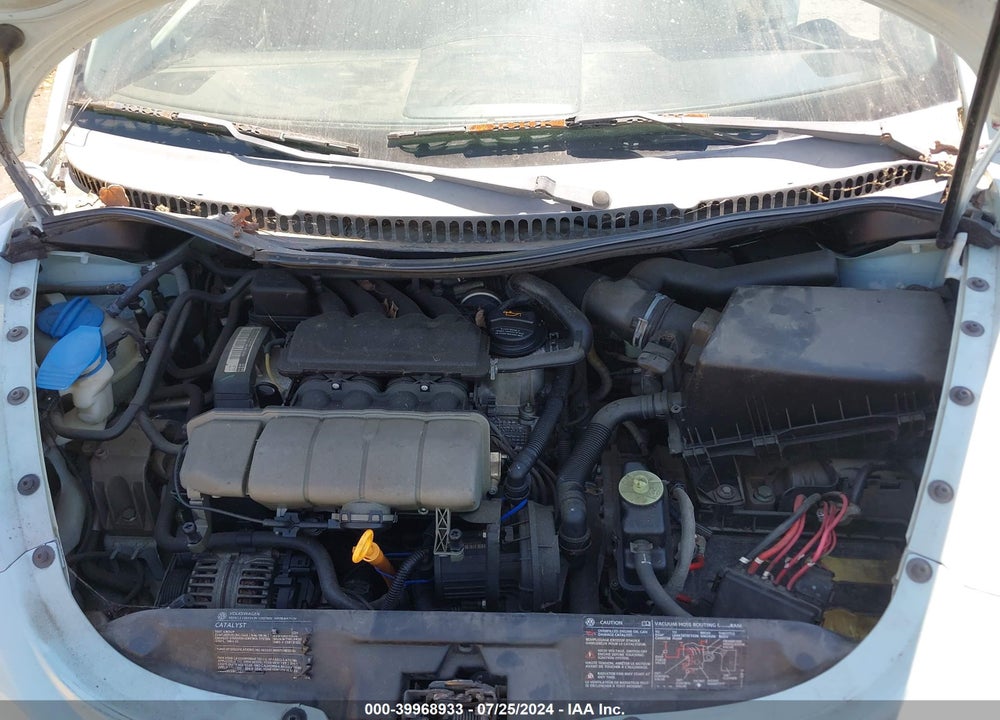 2004 VOLKSWAGEN NEW BEETLE GLS VIN: 3VWCM31Y94M350010