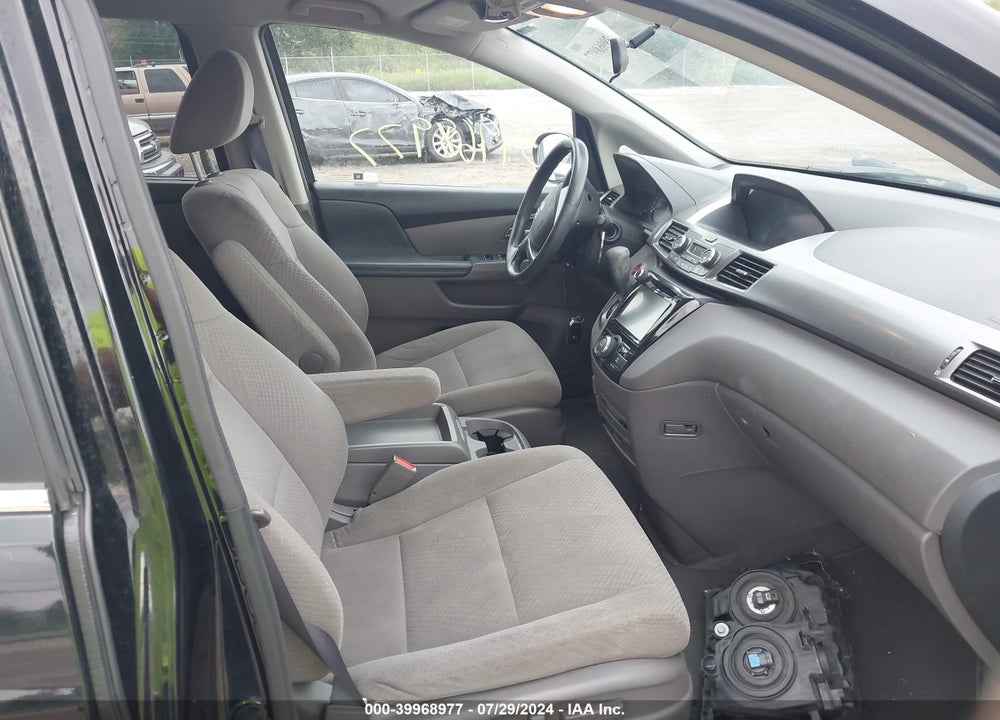 2017 HONDA ODYSSEY SE VIN: 5FNRL5H34HB019612