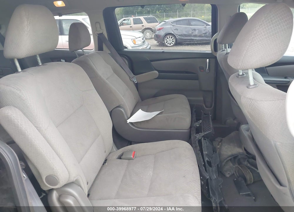 2017 HONDA ODYSSEY SE VIN: 5FNRL5H34HB019612
