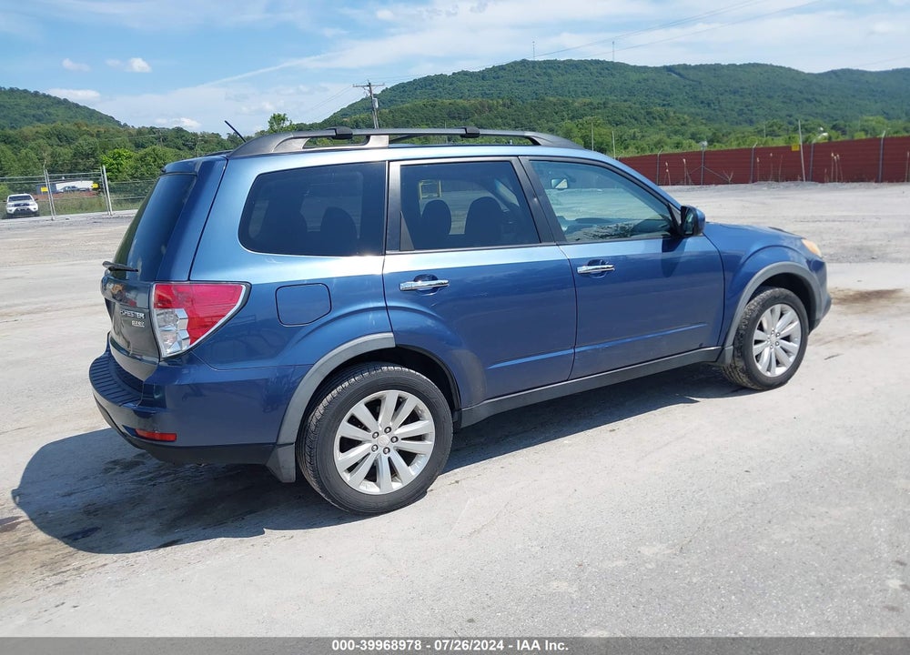 2011 SUBARU FORESTER 2.5X PREMIUM VIN: JF2SHADC2BH727867