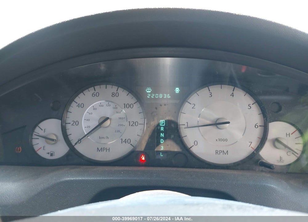 2008 CHRYSLER 300 LX VIN: 2C3KA43R98H191422