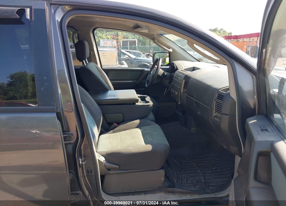 2004 NISSAN TITAN XE VIN: 1N6AA07B74N532991
