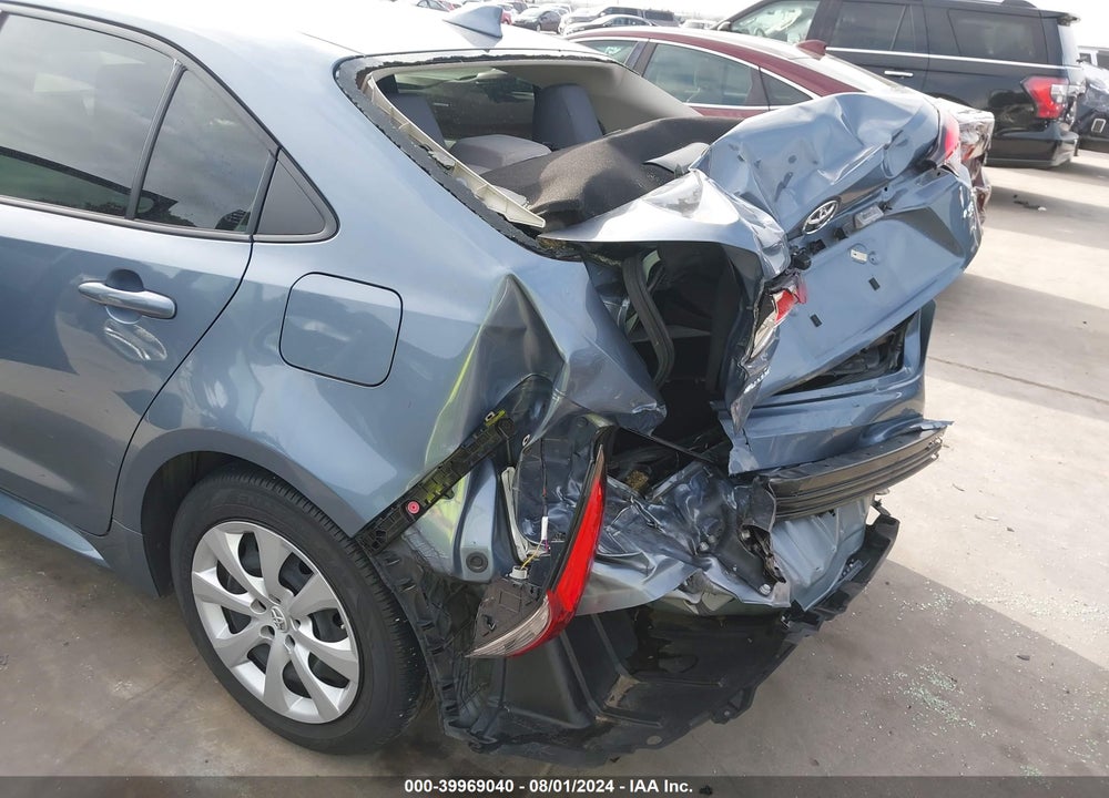 2022 TOYOTA COROLLA LE VIN: JTDEPMAE0N3017566