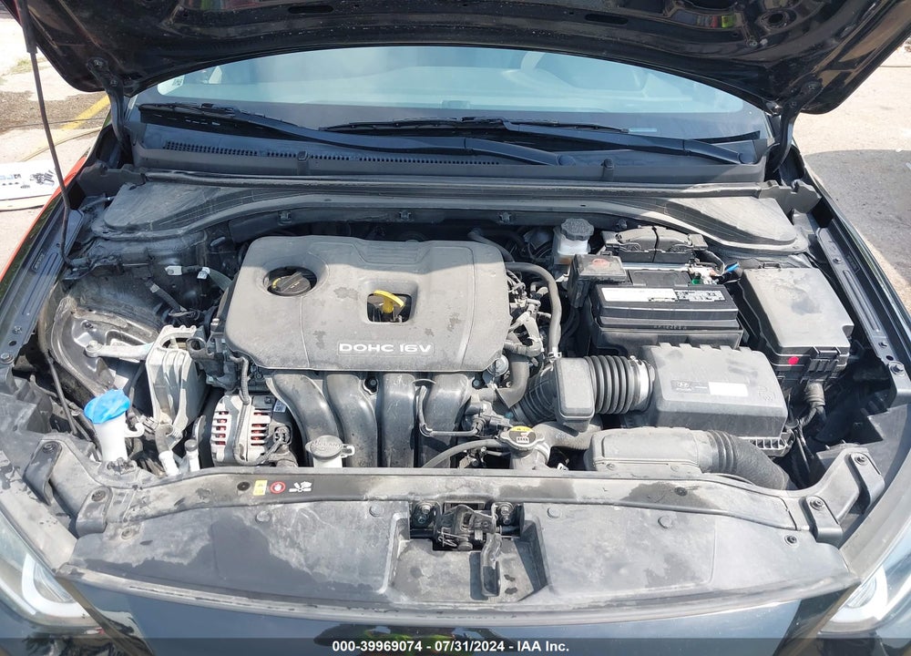 2018 HYUNDAI ELANTRA SE VIN: 5NPD74LF7JH347592