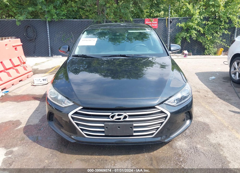 2018 HYUNDAI ELANTRA SE VIN: 5NPD74LF7JH347592