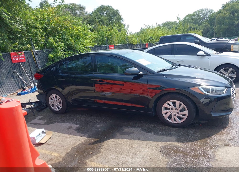 2018 HYUNDAI ELANTRA SE VIN: 5NPD74LF7JH347592