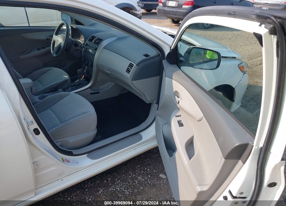 2009 TOYOTA COROLLA LE VIN: JTDBL40E899067943