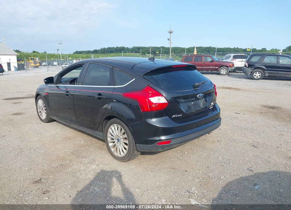 2012 FORD FOCUS TITANIUM VIN: 1FAHP3N25CL461102