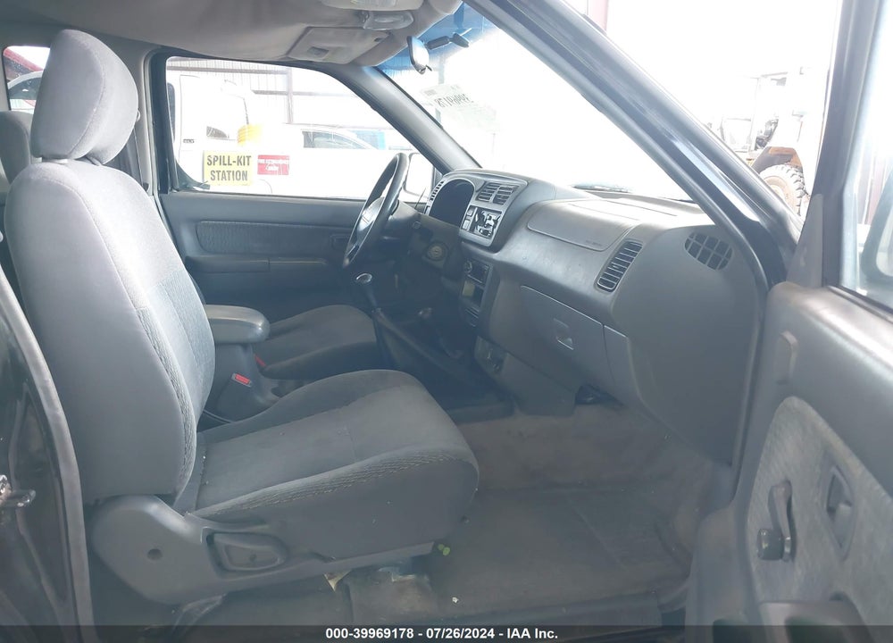 1999 NISSAN FRONTIER SE-V6/XE-V6 VIN: 1N6ED26Y4XC303341