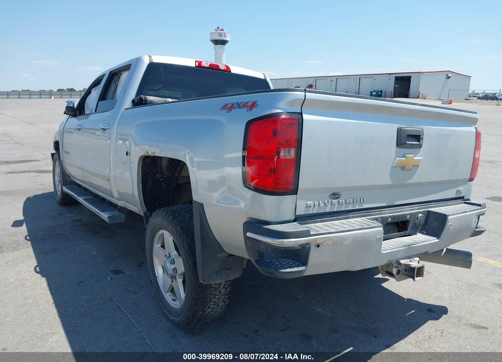 2015 CHEVROLET SILVERADO 2500HD LTZ VIN: 1GC1KWE87FF101588