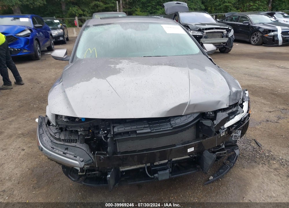2024 HYUNDAI ELANTRA SEL VIN: KMHLS4DG0RU694079