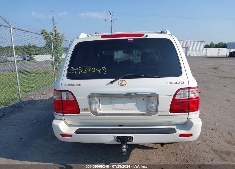 2004 LEXUS LX 470 VIN: JTJHT00W643548259