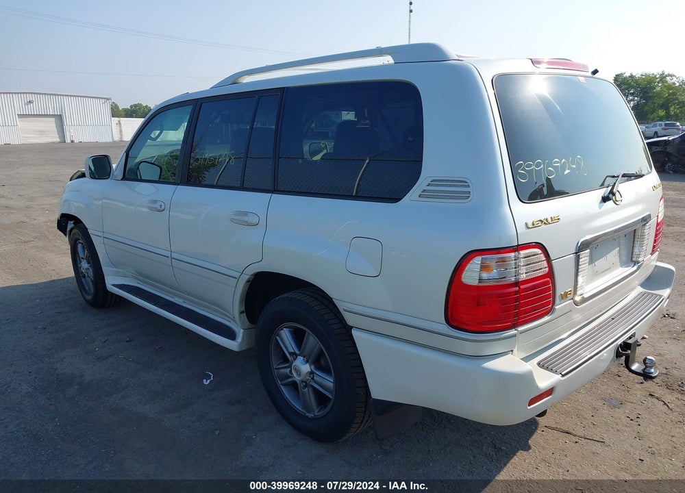 2004 LEXUS LX 470 VIN: JTJHT00W643548259