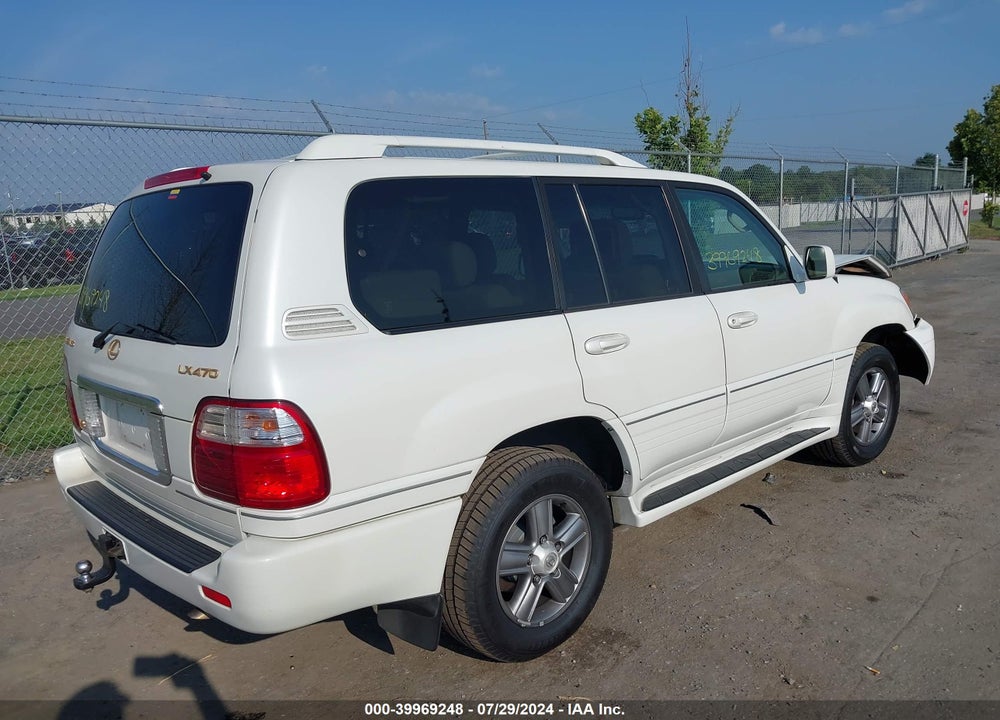 2004 LEXUS LX 470 VIN: JTJHT00W643548259