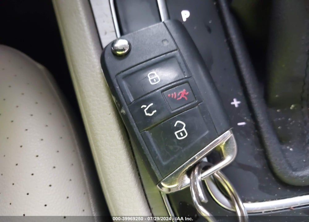 2015 VOLKSWAGEN GOLF SPORTWAGEN TDI S 4-DOOR VIN: 3VWCA7AU4FM501481