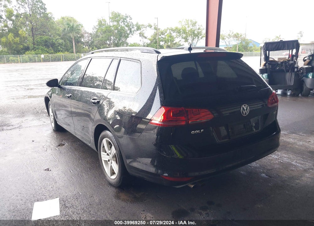 2015 VOLKSWAGEN GOLF SPORTWAGEN TDI S 4-DOOR VIN: 3VWCA7AU4FM501481