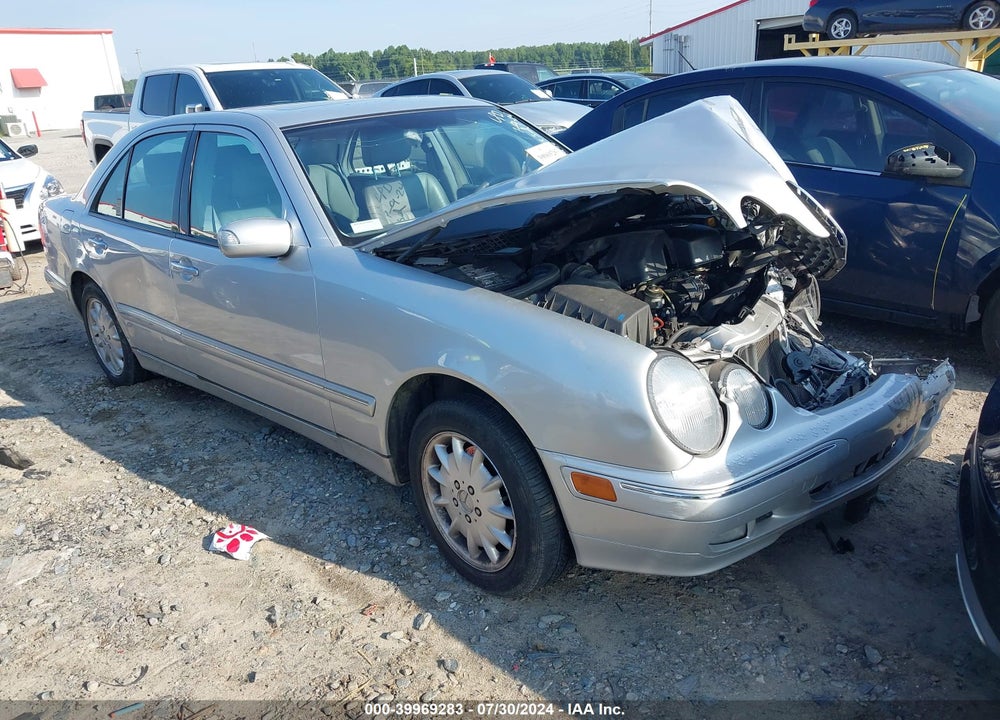 2000 MERCEDES-BENZ E 320 VIN: WDBJF65J7YB153996