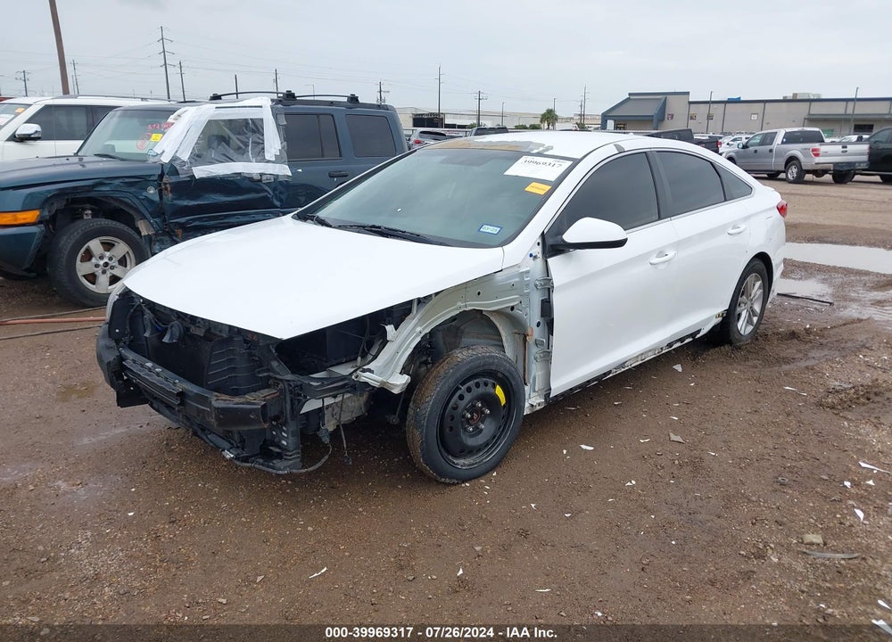 2015 HYUNDAI SONATA SE VIN: 5NPE24AF7FH134056